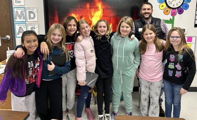 SILVERTON UIL Before they left for the Thanksgiving holidays, Silverton junior high and elementary students took part in UIL Academic competitions. | COURTESY PHOTOS
