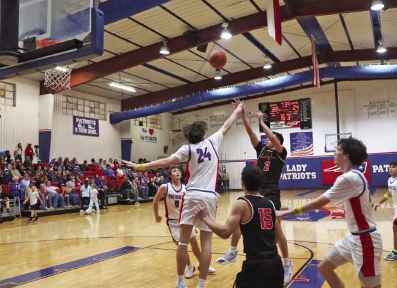 The Motley County varsity boys basketball team bounced back with a win on Jan. 22, defeating the Paducah Dragons 52-44. Earlier in the week they took a tough loss to the Valley Patriots, 83-42. The Patriots are ranked #12 in the State in the latest Texas Association of Basketball Coaches poll. The Matadors began this week in the hunt for a playoff spot with a 16-4 season record. | COURTESY PHOTO