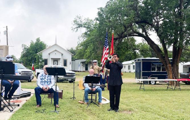 TRUMPETERALFREDSEGOVIA played“Taps”and“ToThe Colors” at the Memorial Day ceremony in Roaring Springs May 26. | DEIDRA CLIFTON PHOTO