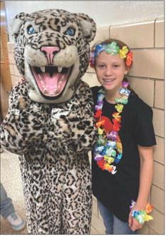 GUTHRIEPEPRALLY Guthrie school spirit filled the halls last week before last week’s football game. The Jaguars took a tough loss to Lorenzo on Friday night, 57-32. | COURTESY PHOTO