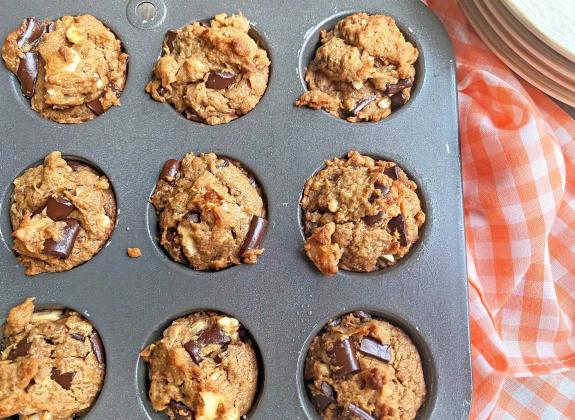 Chunky banana mini muffins
