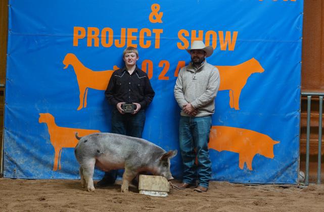 SENIOR SHOWMANSHIP, SWINE CLAY HODGES