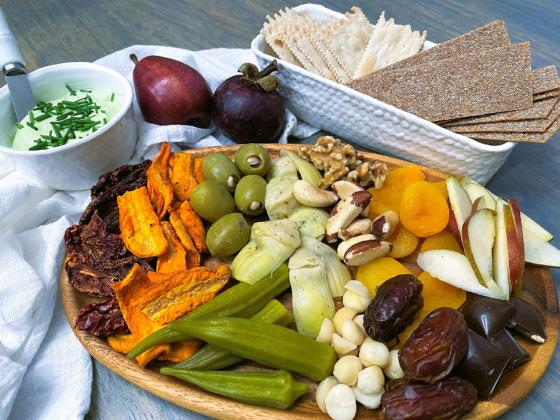 ON BOARD WITH THIS PLAN Created a board filled with lighter, fruit- and vegetable-based items—and still enjoy your dinner afterward. | ANGELINA LaRUE PHOTO