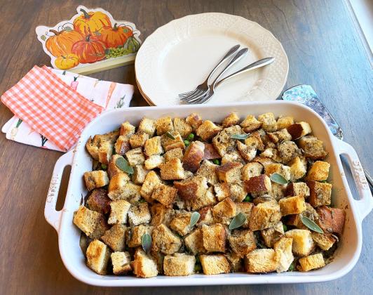 TWISTONTRADITION Thiscombocreatesanicewaytoserveacasserolethatencompasses some of the traditional, seasonal favorites in a new mix. | Angelina LaRue photo