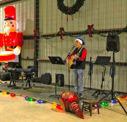 SPOTLIGHT ON CHRISTMAS IN THE CANYONS