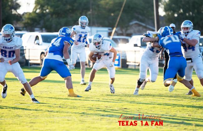NAZ STOPSVALLEY The Valley Patriots fell to the Nazareth Swifts 40–24 on the road in Nazareth. | TEXAS 1A FAN PHOTO