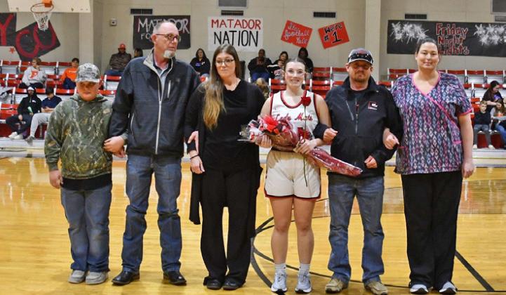 SPOTLIGHT ON MOTLEY BB SENIOR NIGHT