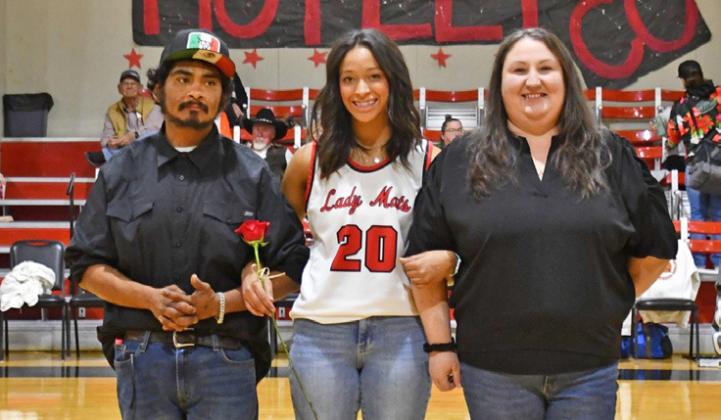 SPOTLIGHT ON MOTLEY BB SENIOR NIGHT