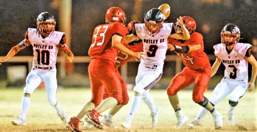 Motley stymies Southland, 64-0, sets up showdown sequel at home