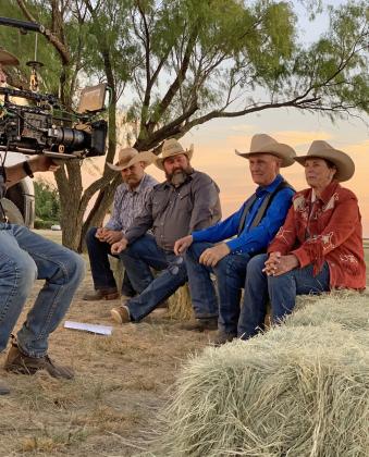 Ranchers head to roundup the old-fashioned way—by wagon