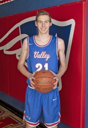 AltValley boys basketball All District honors