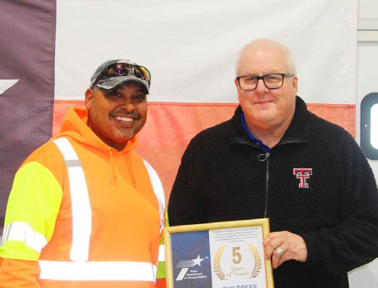 COTTLECOUNTY Waldo Canales, assistant supervisor with Darwin Lankford.