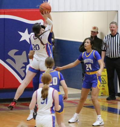VALLEY WINS The Valley girls and boys varsity basketball teams both won last week against Spur.The #2-in-the-state Lady Patriots prevailed over the Spurettes 56-33, and the #15-in-the-stateValley boys basketball team defeated Spur 70-17. | DANA CONRAD PHOTOS