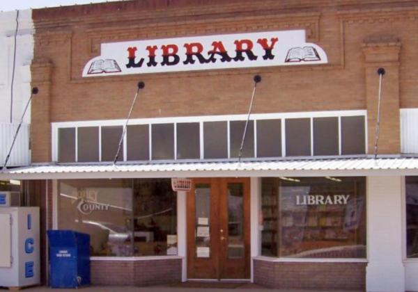 GREAT START The Motley County Library in downtown Matador has received a $15,000 donation from the Farris Foundation in Floyd County. | COURTESY PHOTO