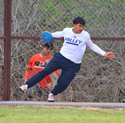 Valley track stars advance to Area