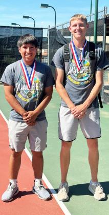 Valley tennis serves up a trip to Regionals