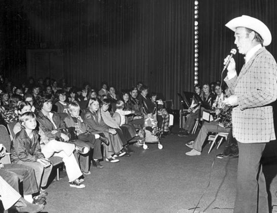 1975 APPEARANCE Roy Rogers marketed "Mackintosh and T.J." with movie theater appearances in 1975. | COURTESY PHOTO