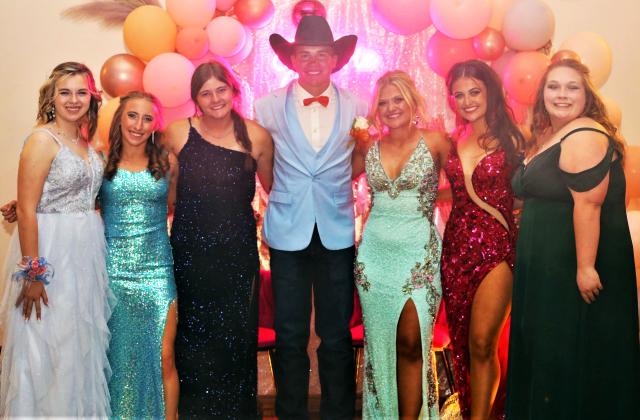SPOTLIGHT ON PADUCAH AND GUTHRIE PROMS