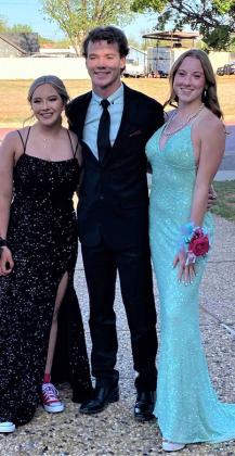 SPOTLIGHT ON PADUCAH AND GUTHRIE PROMS