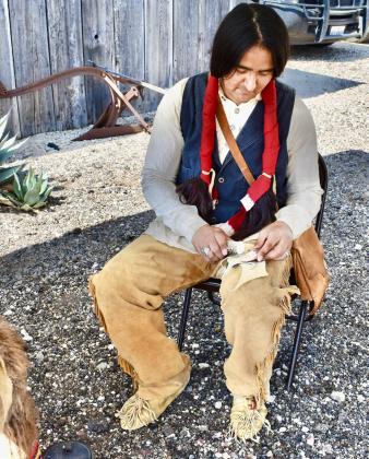 Museum history seekers defy heat at annual gathering