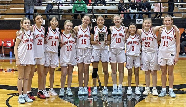 BASKETBALLHONORS TheSilvertonJuniorHighLadyOwlsfinished3rdattheLazbuddieTournamentthisweekend. | COURTESYPHOTO