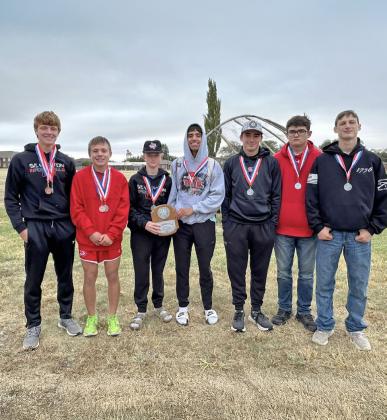 THEBOYSVARSITYOWLS areRegionalboundafterplacingsecond as a team at their district cross country meet in Plainview Oct. 7. | COURTESY PHOTO