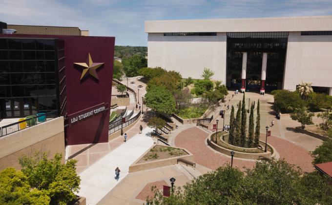 FIRST TO HOST; FIRST IN TEXAS The first presidential debate in preparation for the 2024 general election has been slated forTexas State Universtiy.The San Marcos school would be the first Texas university to hold a presidential debate,Texas State officials said. | TSU.EDU CAROLINEWILBURN | THETEXASTRIBUNE