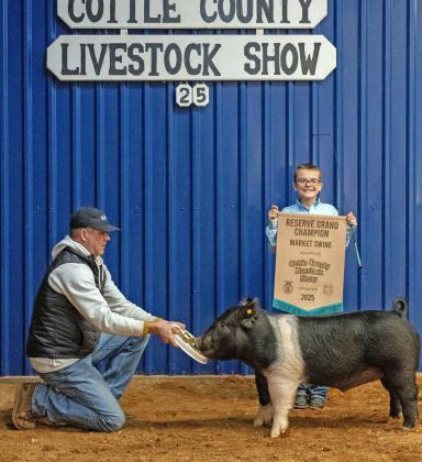 SWINE RESERVE GRAND CHAMPION MADDOX MOORE ALL PHOTOGRAPHS COTTLE COUNTY AG EXTENSION