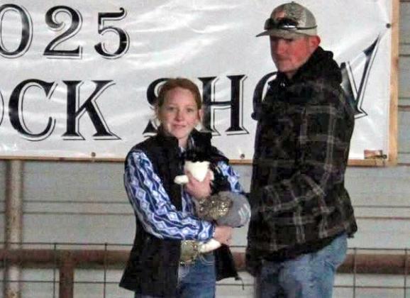 INTERMEDIATE SHOWMANSHIP, RABBIT SWAYZI MARTIN