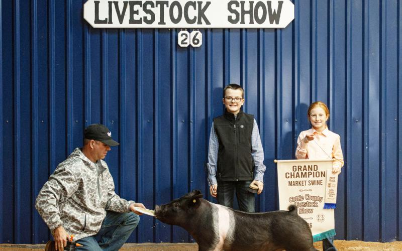 GRAND CHAMPION MARKET SWINE MADDOX MOORE