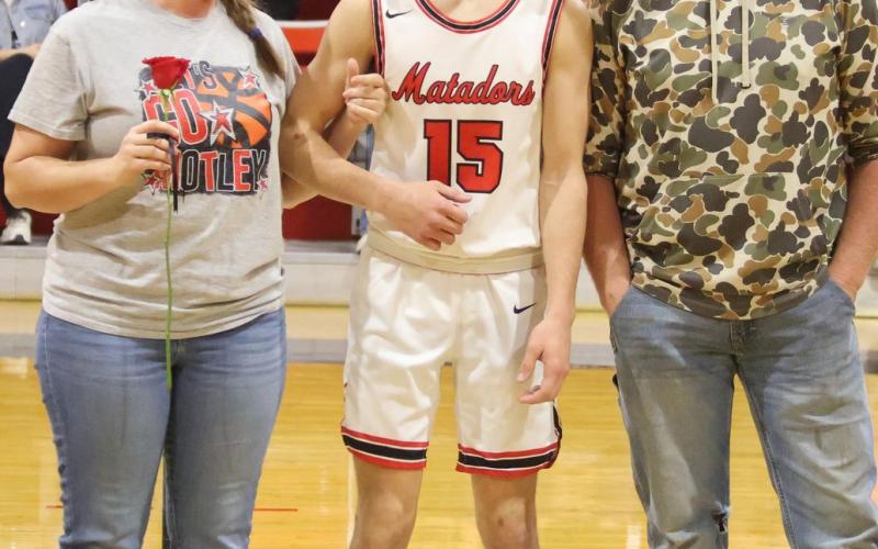SPOTLIGHT ON MOTLEY SENIOR NIGHT