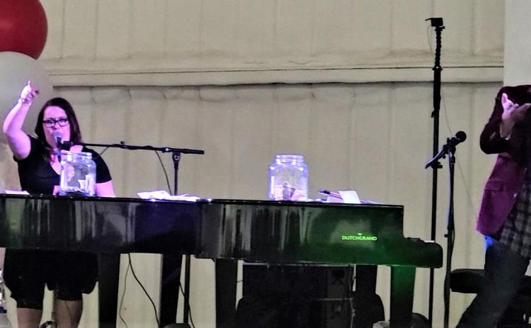 DUALING PIANOS