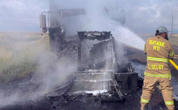 Cattle truck burns in Briscoe County