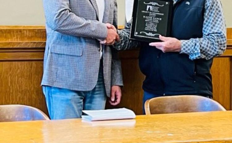 NANCE HONORED Dustin Meyer, executive director of the Panhandle Regional Planning Commission, presented outgoing Briscoe County Judge Wayne Nance with the PRPC’s Legacy Award. | COURTESY PHOTO