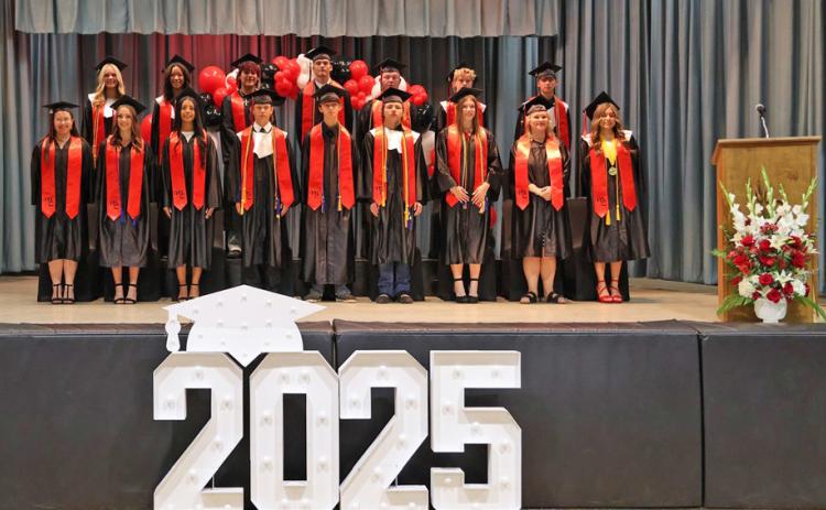 GRADUATION EXERCISES Motley County High School seniors celebratedamilestonelastweekwithcommencementceremonies for the Class of 2025. Schools across Caprock Country graduated last week. MORE PHOTOS, INSIDE | SUNNI CATES PHOTO