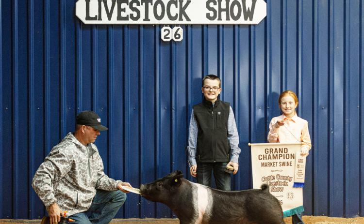 GRAND CHAMPION MARKET SWINE MADDOX MOORE