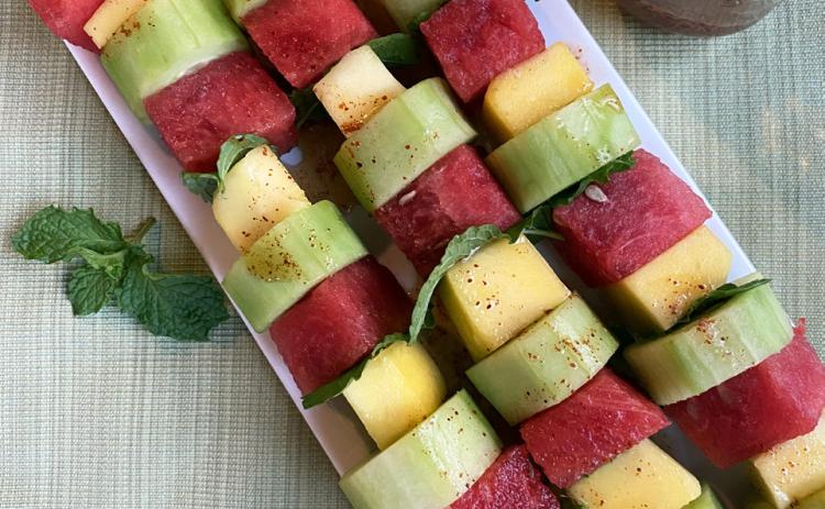 FRUITY FLAVOR The delectable flavors of melon and mango are set off by crisp cucumber slices in this ap-“peel”-ing summer dish. | ANGELINA LARUE photo