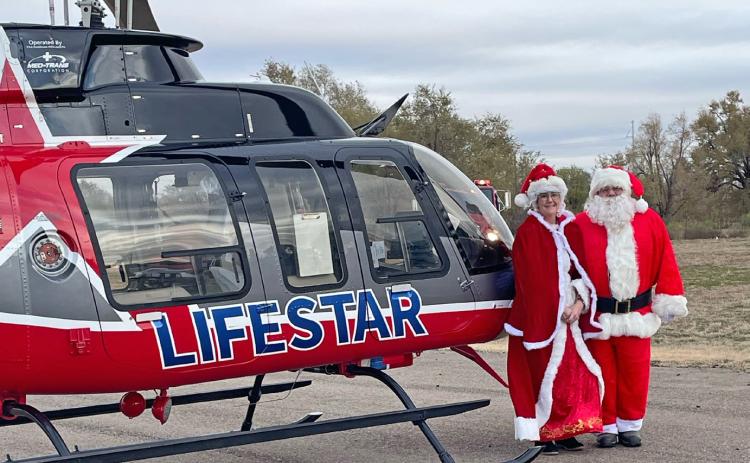 HOLIDAY ‘BELL’ IN TURKEY Santa Claus’s arrival in Turkey, Texas, will be a slightly different twist on Rudolph and the traditional sleigh— he and Mrs. Claus will touch down via helicopter in the city’s baseball field at 4 p.m. Selfies will be available with Santa immediately following the landing. | 2024 FILE PHOTO, KODIE FAIRCHILD