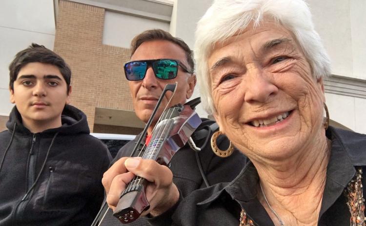 Strings on the sly: gypsy violinists