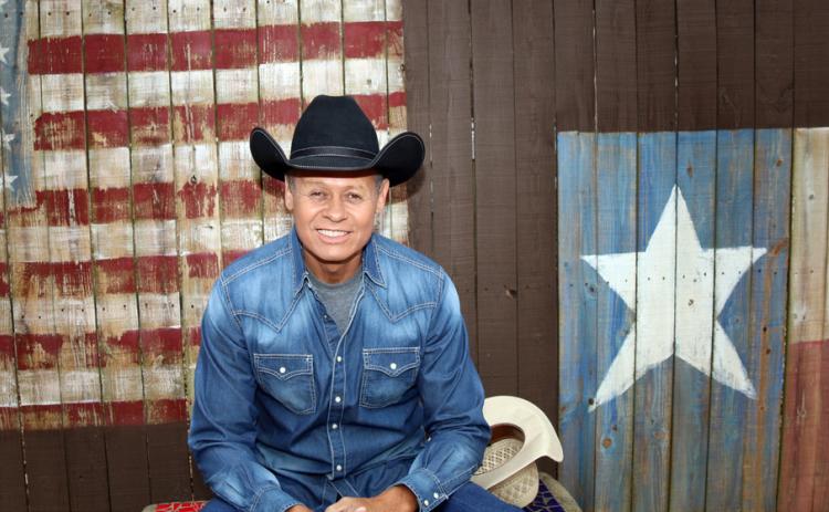 COUNTRY SINGER NEAL MCCOY