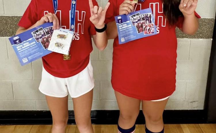 ALLAMERICANS Two Motley County Maverick cheerleaders made theAll-AmericanTeamattheUCACheerleadingcampatTexasTech on July 9. | COURTESY PHOTO