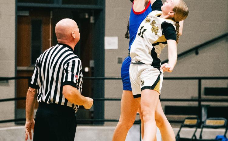 BASKETBALL BEGINS Girls’basketball got underway last week in Caprock Country.TheValley Lady Patriots, last year’s state runnersup and ranked #2 in the state in basketball polls this year, defeated the Petersburg Lady Buffs. | COURTESY PHOTO