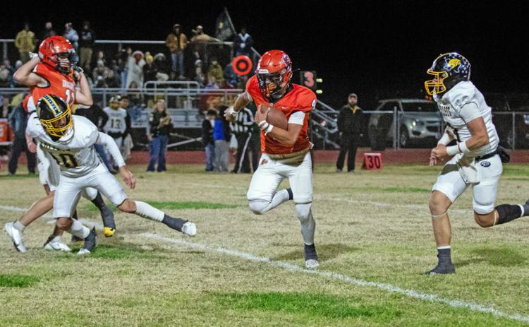 PADUCAHSEASONENDS The Dragons fell to Follett lastThursday in bi-district six-man football action. | MARIA RAMIREZ
