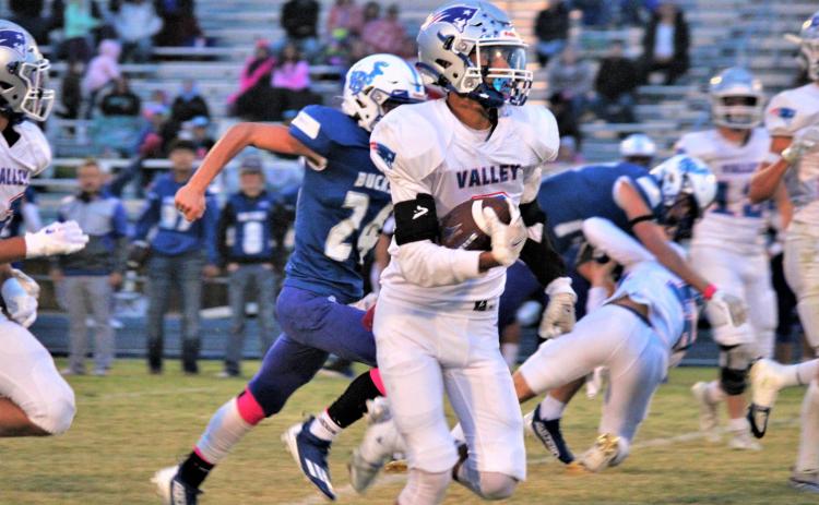 VALLEY WINS TheValley Patriots are back in the district race defeatingWhite Deer 58-13 last week. | COURTESY PHOTO