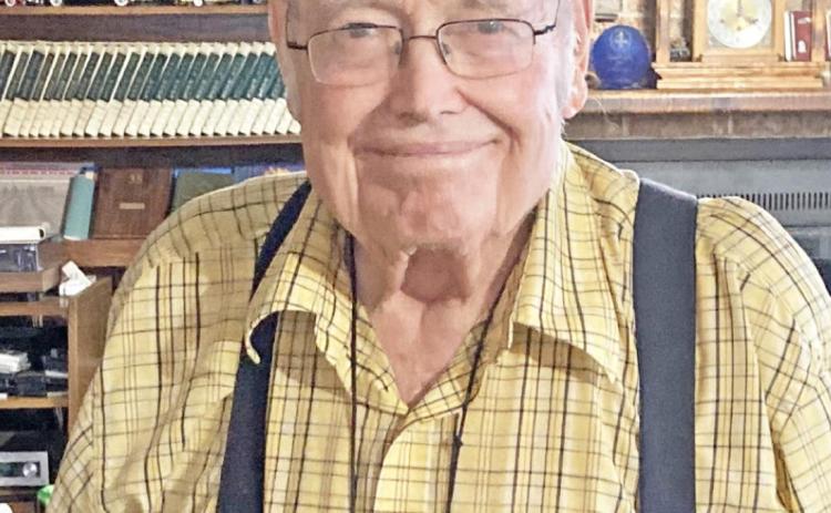 BRISCOE PIONEER As a lifelong member of the community, Elton Cantwell of Silverton has grown crops for over 40 years, run cattle, served in his church and local boards, and quietly led his family into a new century. | LIZ ADAMS PHOTO