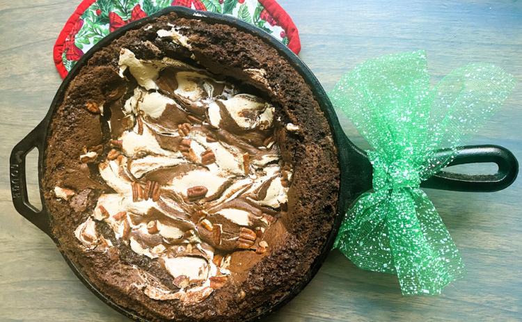 IT’S IN THE PAN Here’s a way to present a yummy gift that would provide a decadent treat yet give something the recipient can keep after the brownies are long gone. | ANGELINA LaRUE PHOTO