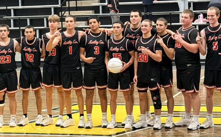 TOURNAMENT CHAMPIONS The varsity Matadors secured an undefeated, 4-0 tournament championship last weekend in Petersburg. | COURTESY PHOTO