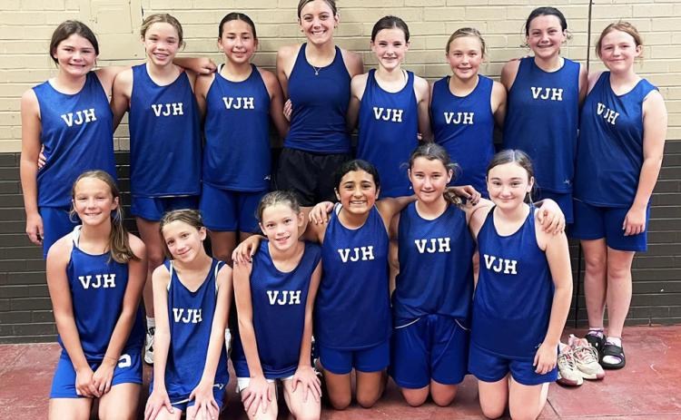 BASKETBALL CAMP