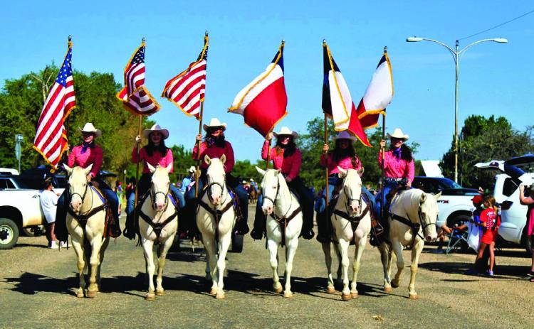 Motley-Dickens 100th Old Settlers Rodeo & Reunion honors parade floats, recognizes old-timers