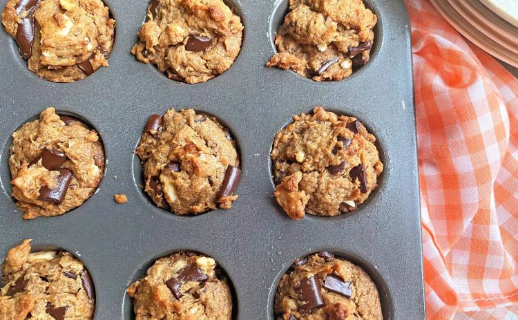 Chunky banana mini muffins
